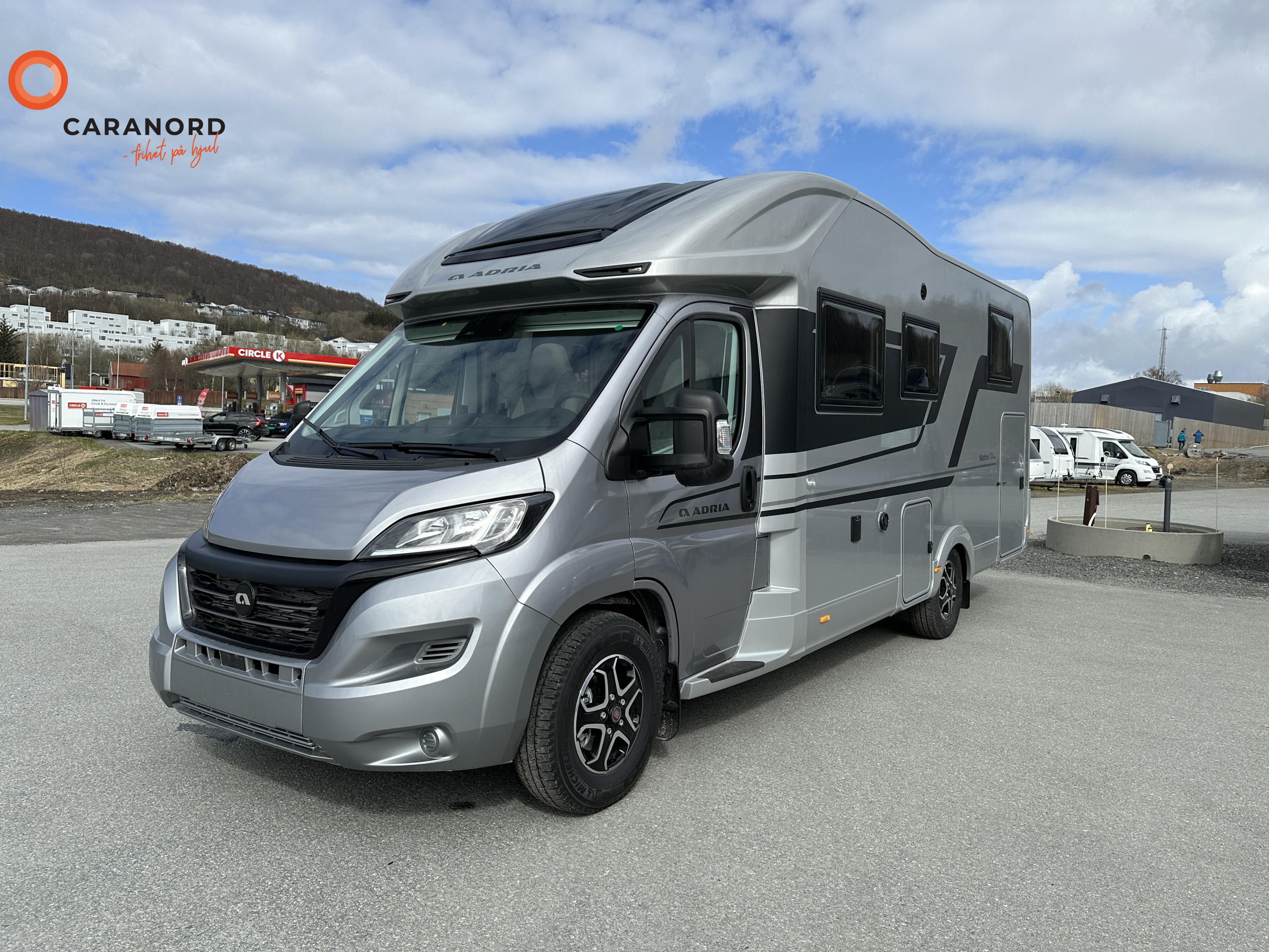 Adria Matrix Supreme 670 SL 2,2 180HK ALDE - Adria