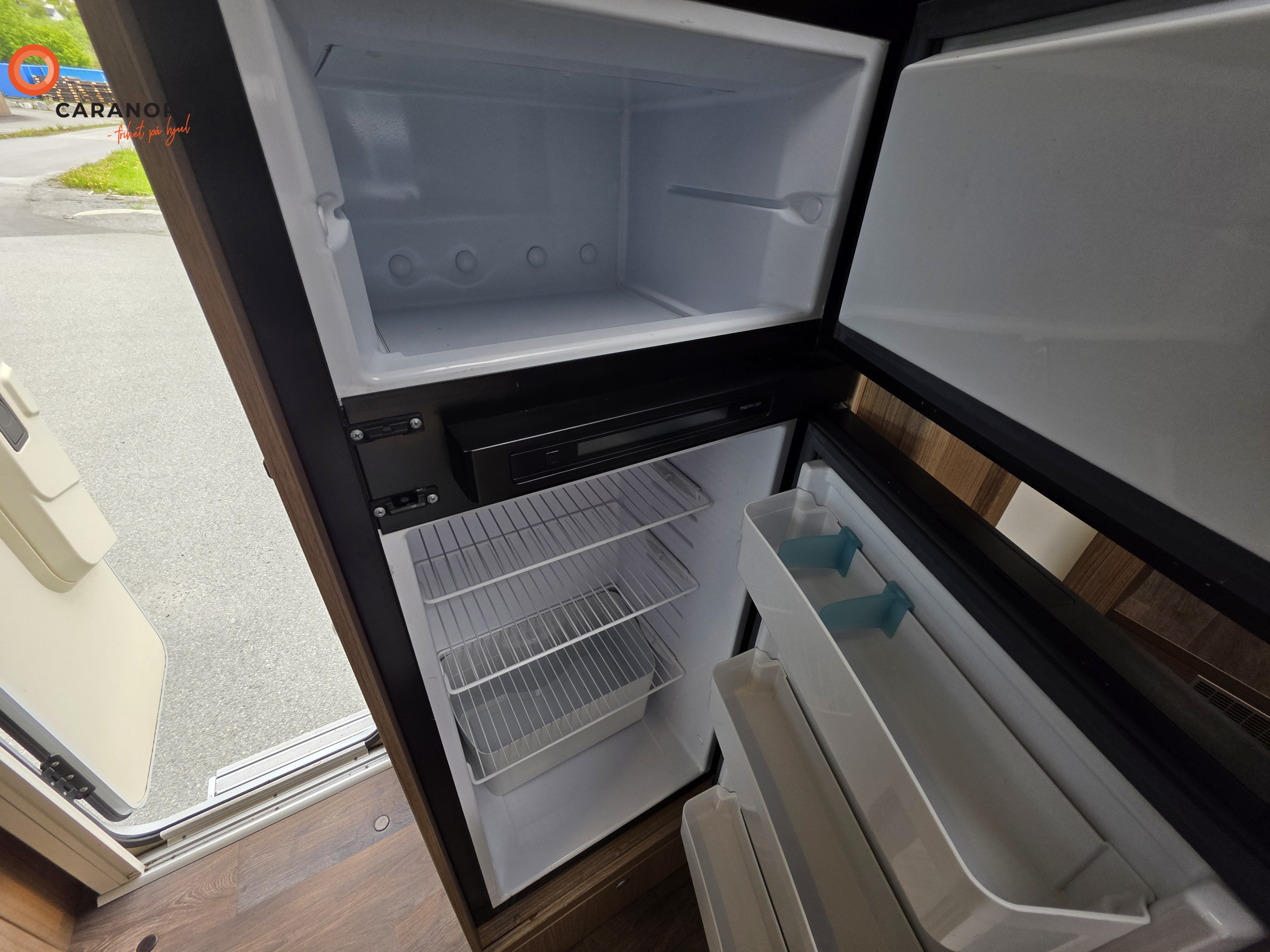 Carado T 447 Solcelle/tv/parabol/Navi - Carado