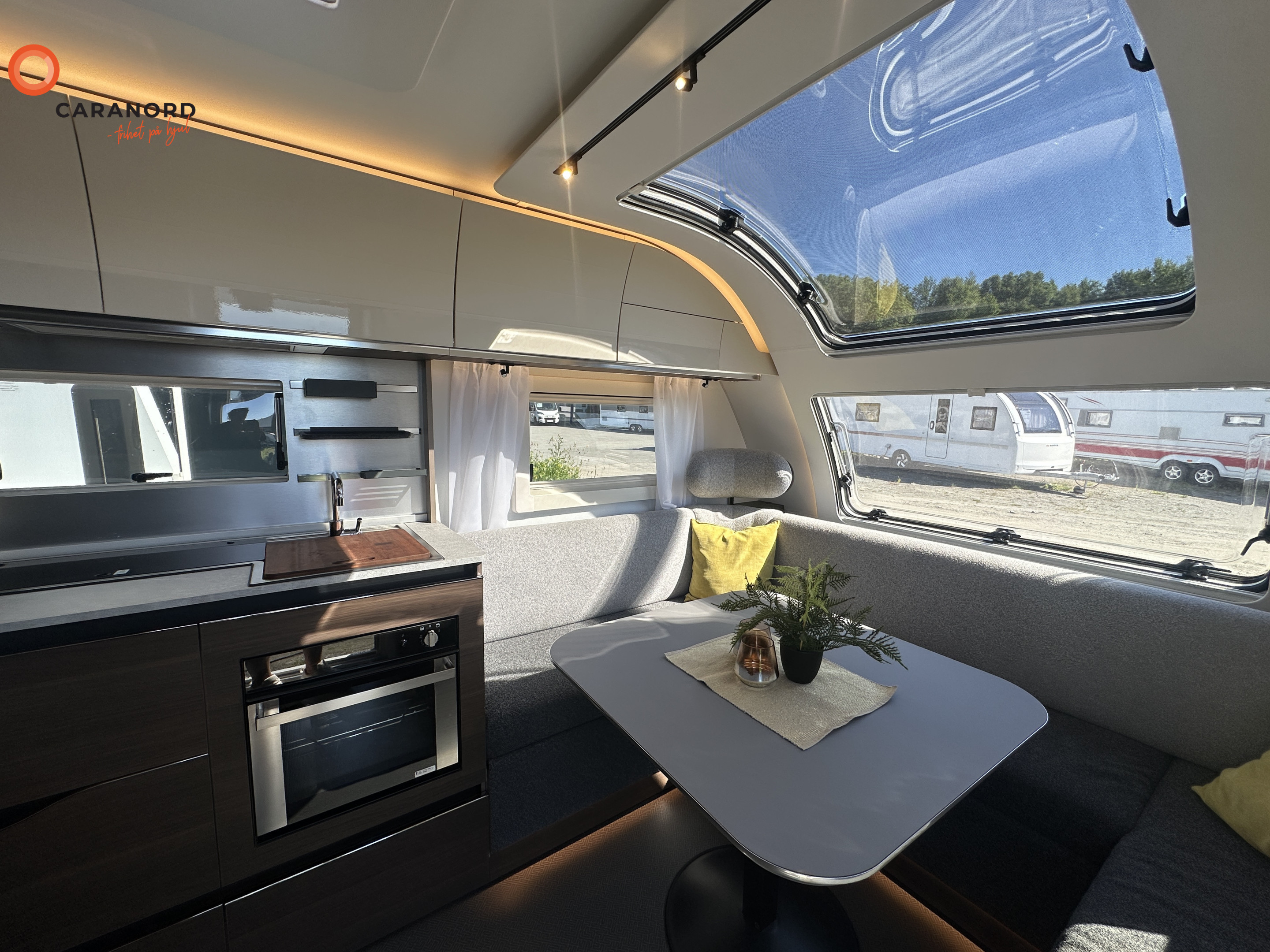 Adria Alpina 763 UK m/mover - Adria