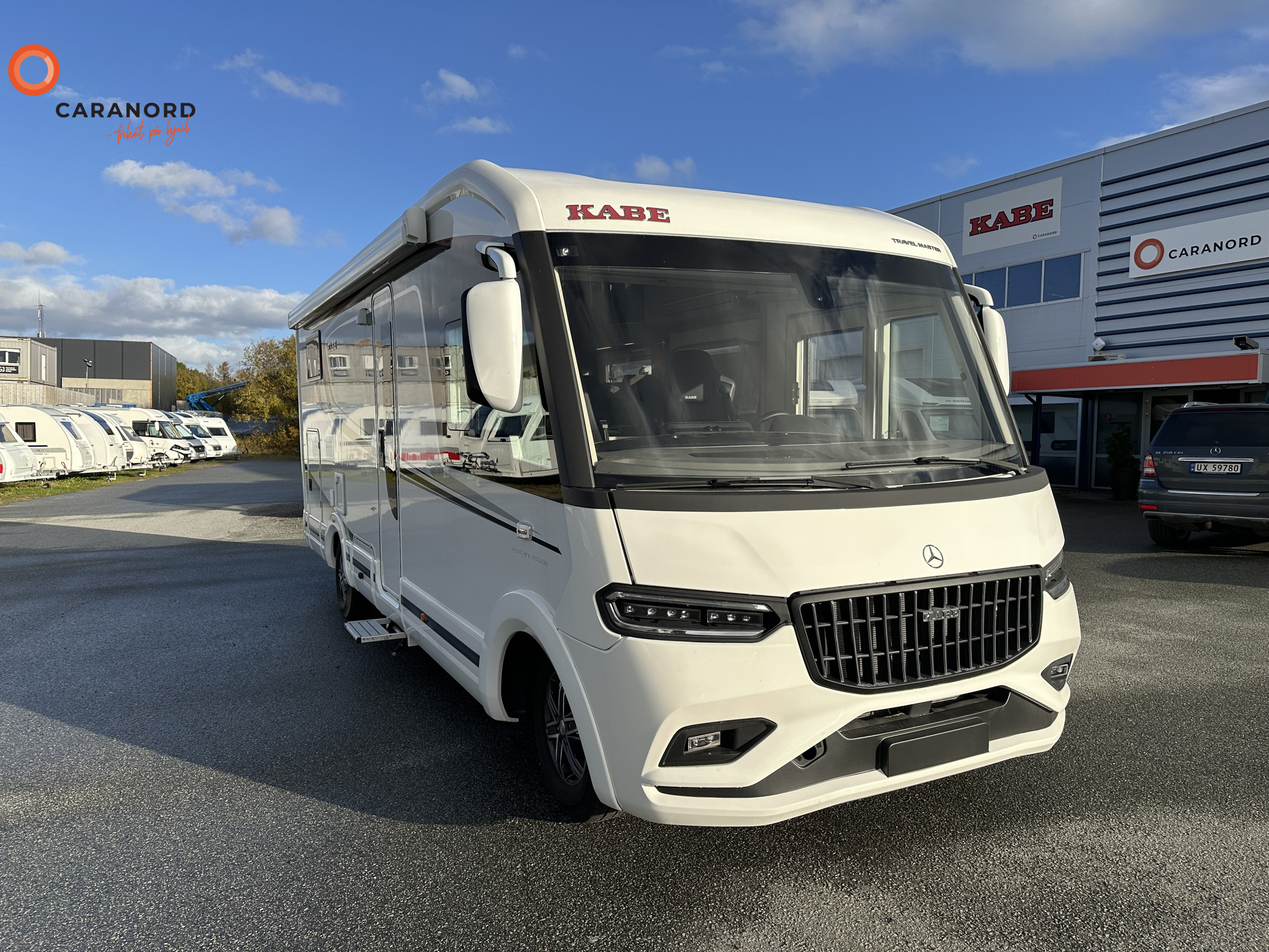 Travel Master Crown i 760 LGB - KABE