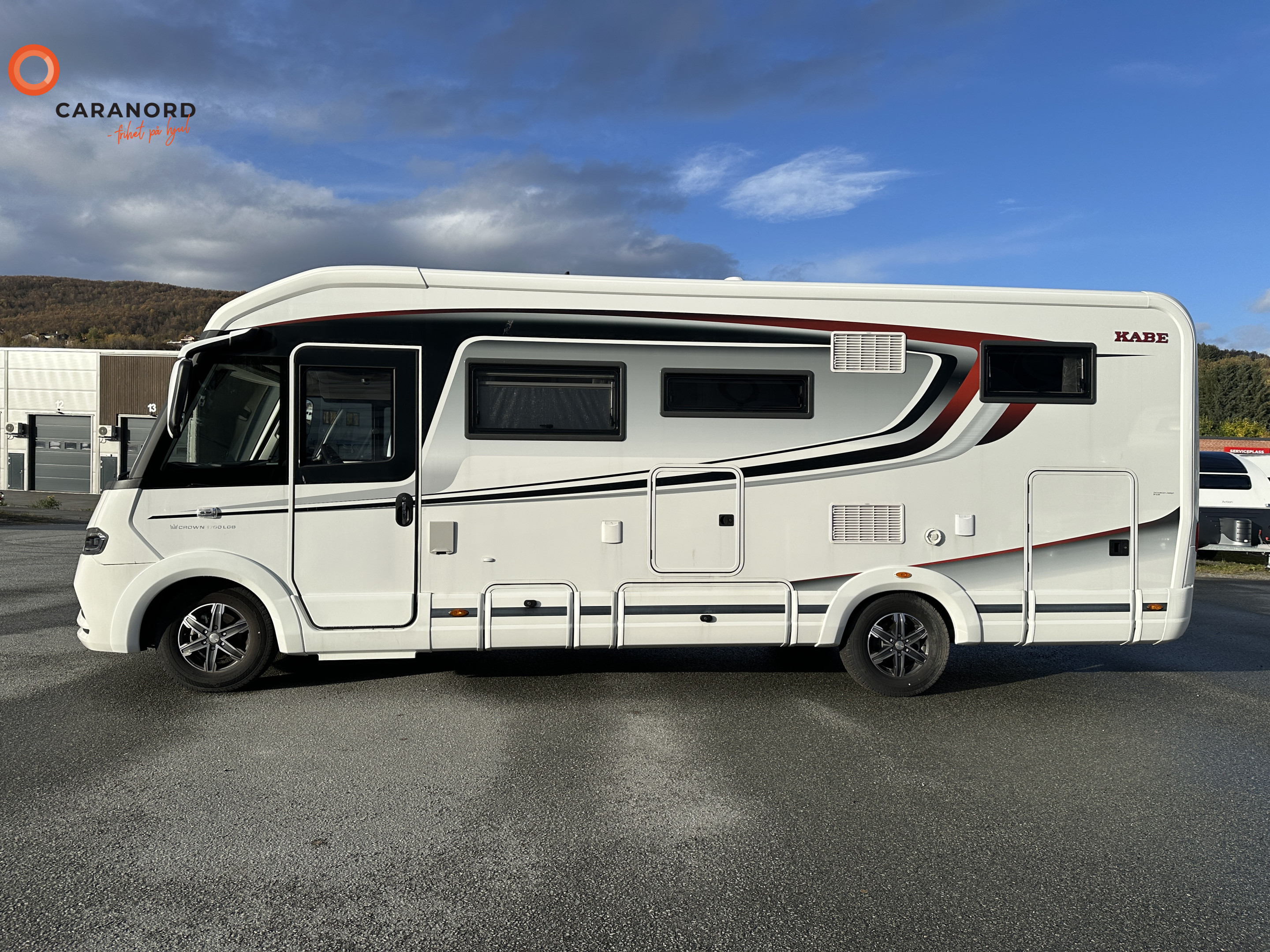 KABE Travel Master Crown i 760 LGB - KABE