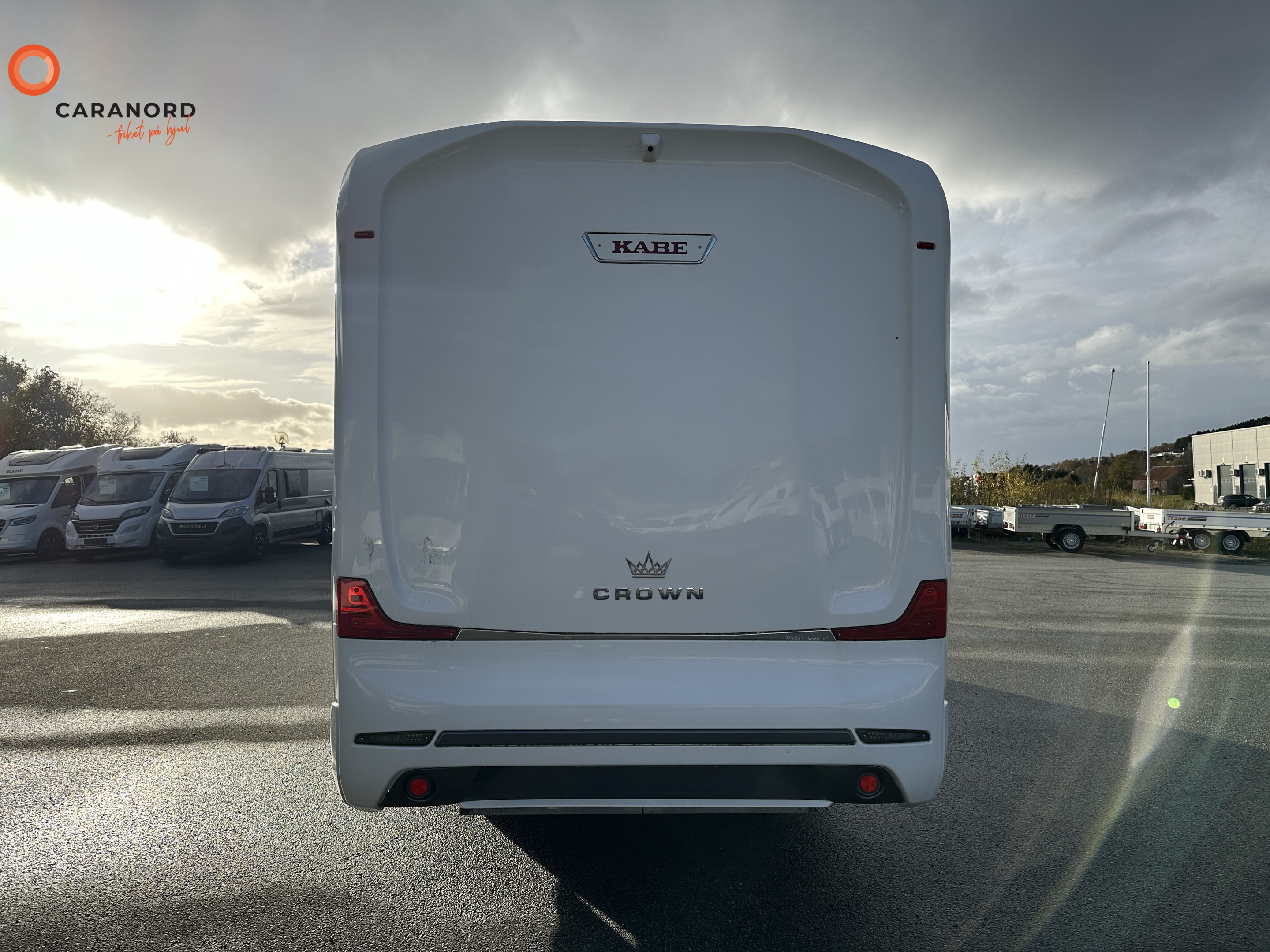 KABE Travel Master Crown i 760 LGB - KABE