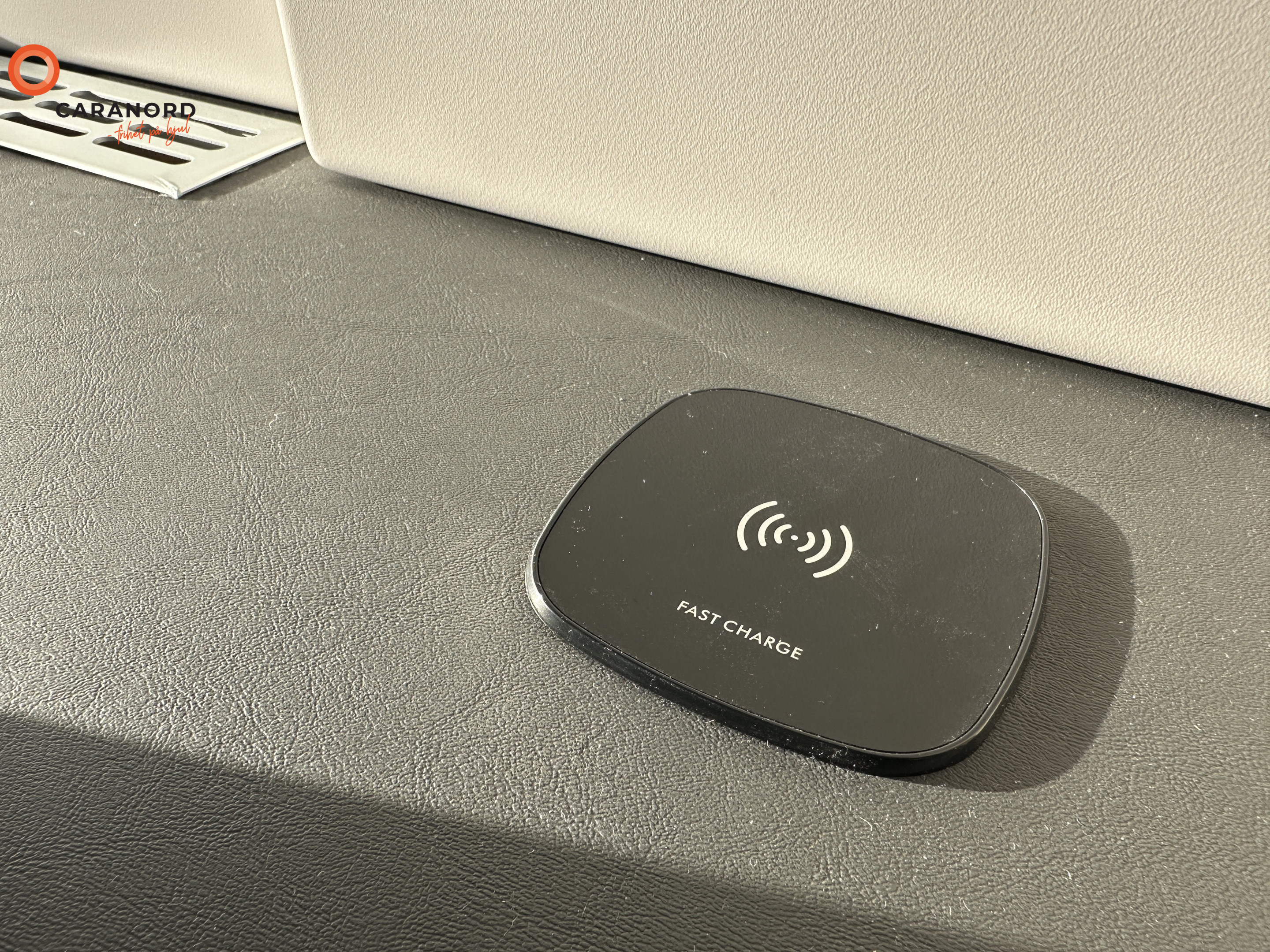 KABE Travel Master Crown i 760 LGB - KABE