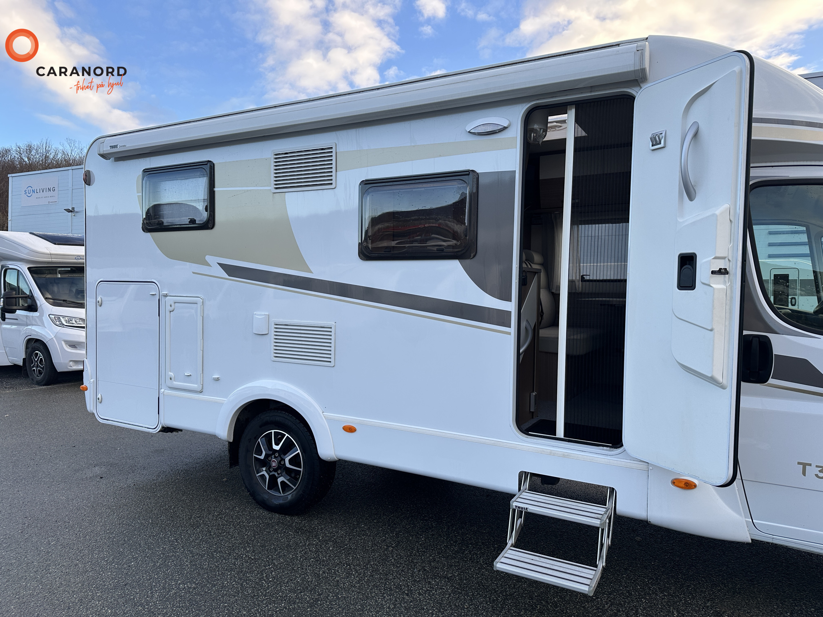 Carado T 337 - Carado