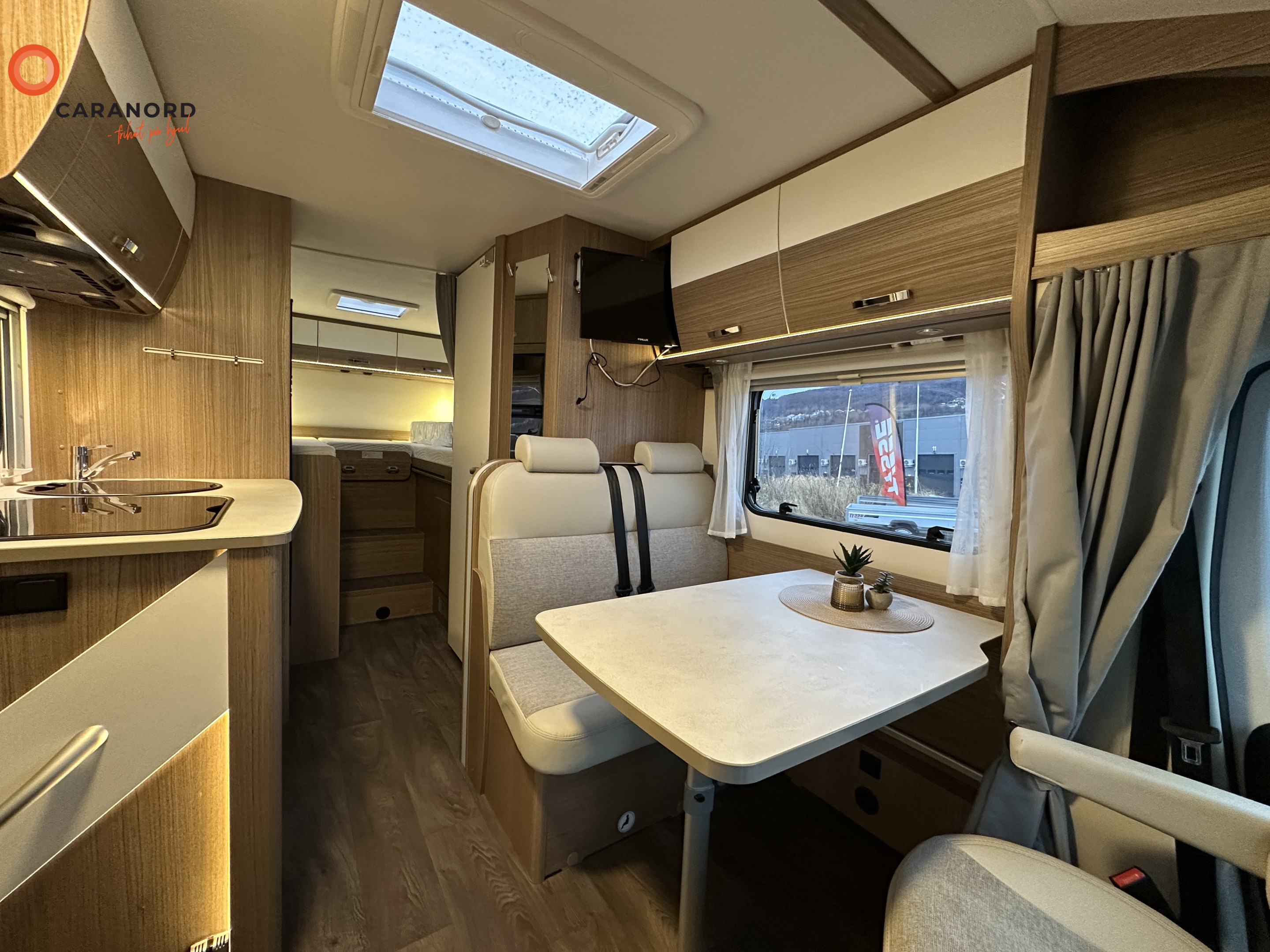 Carado T 337 - Carado