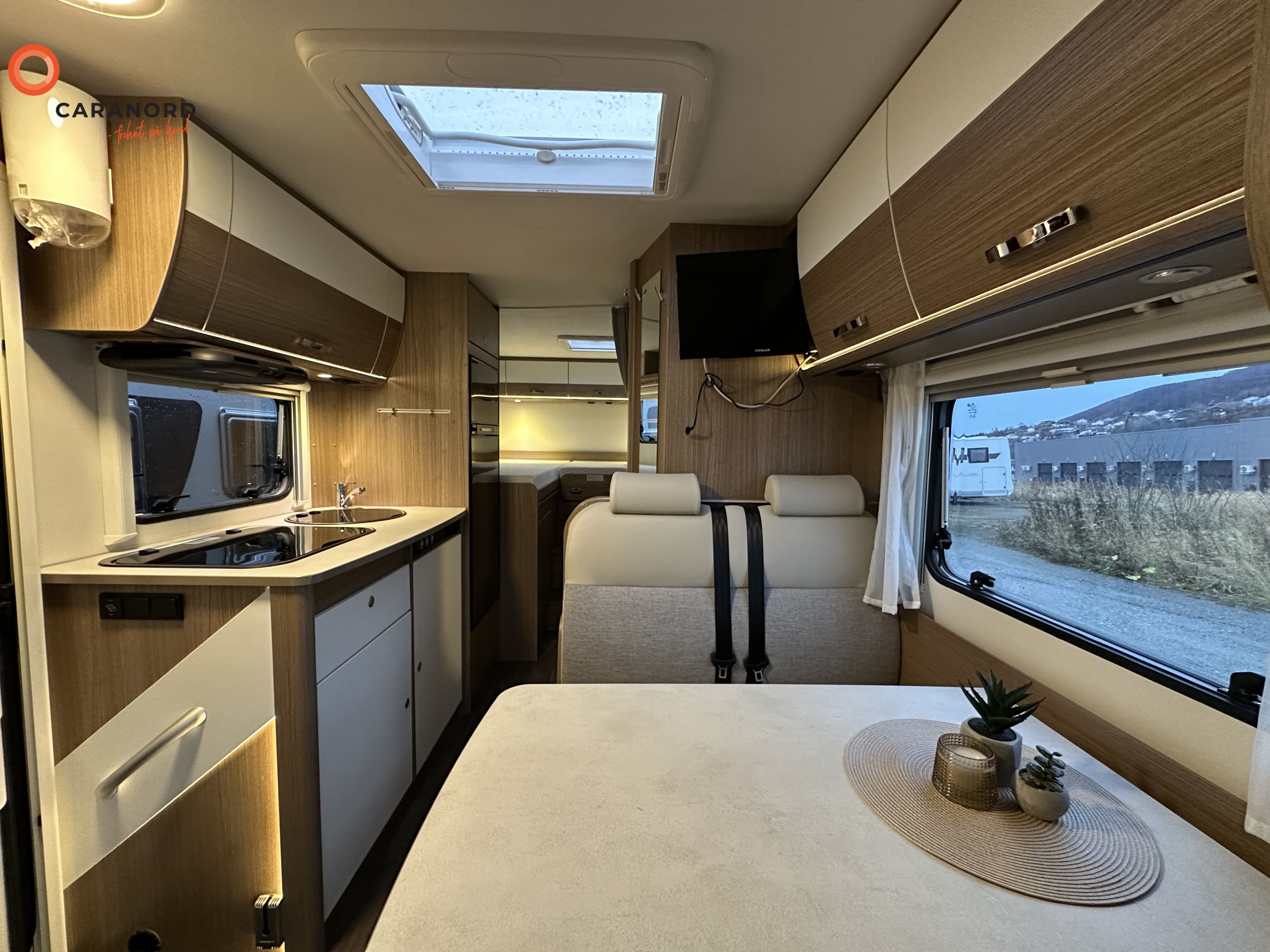 Carado T 337 - Carado