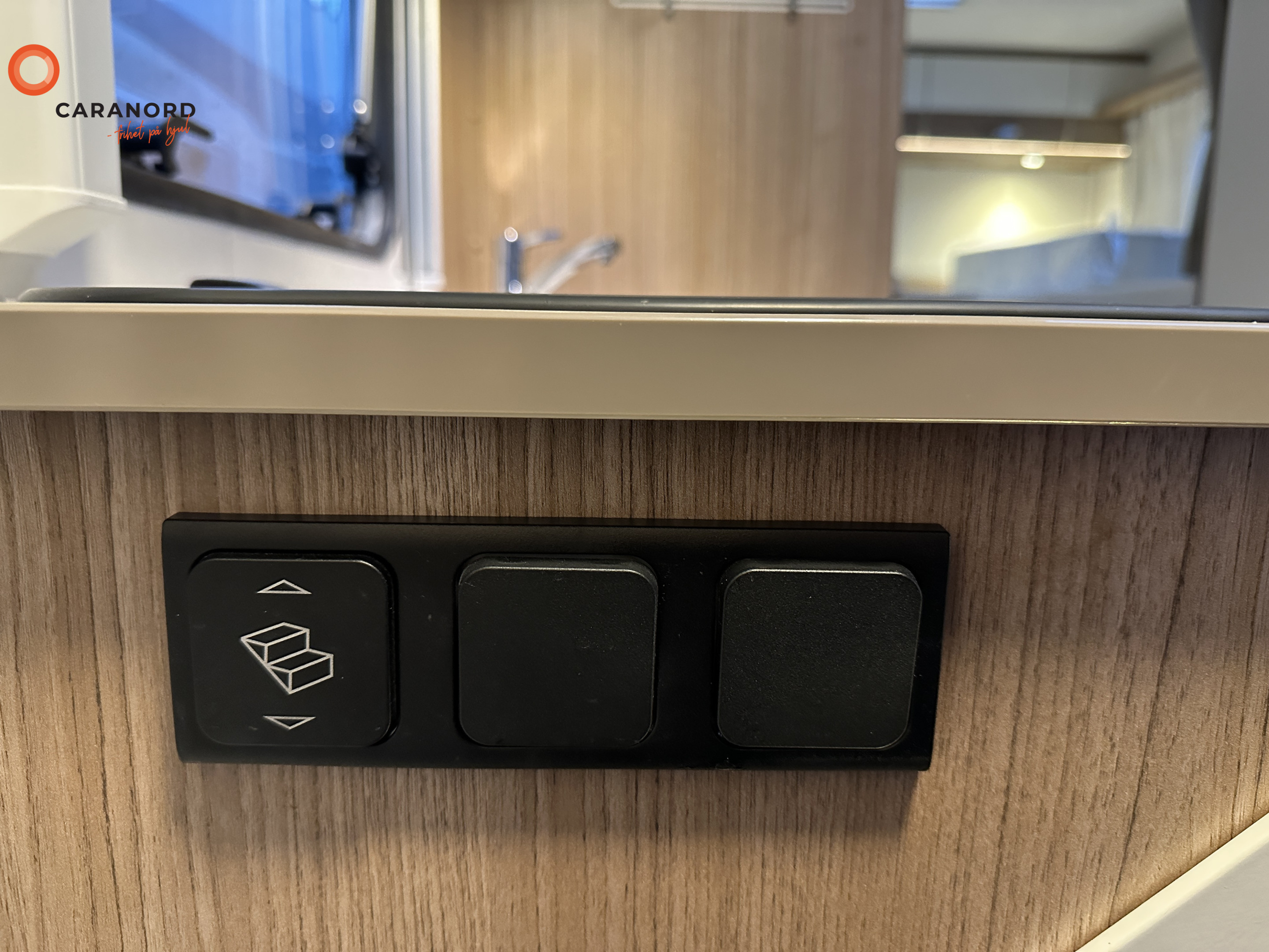 Carado T 337 - Carado