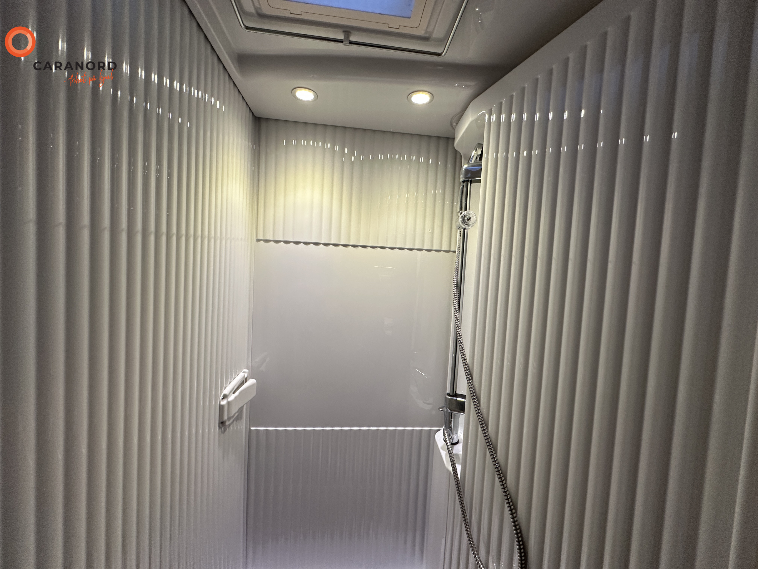 Carado T 337 - Carado