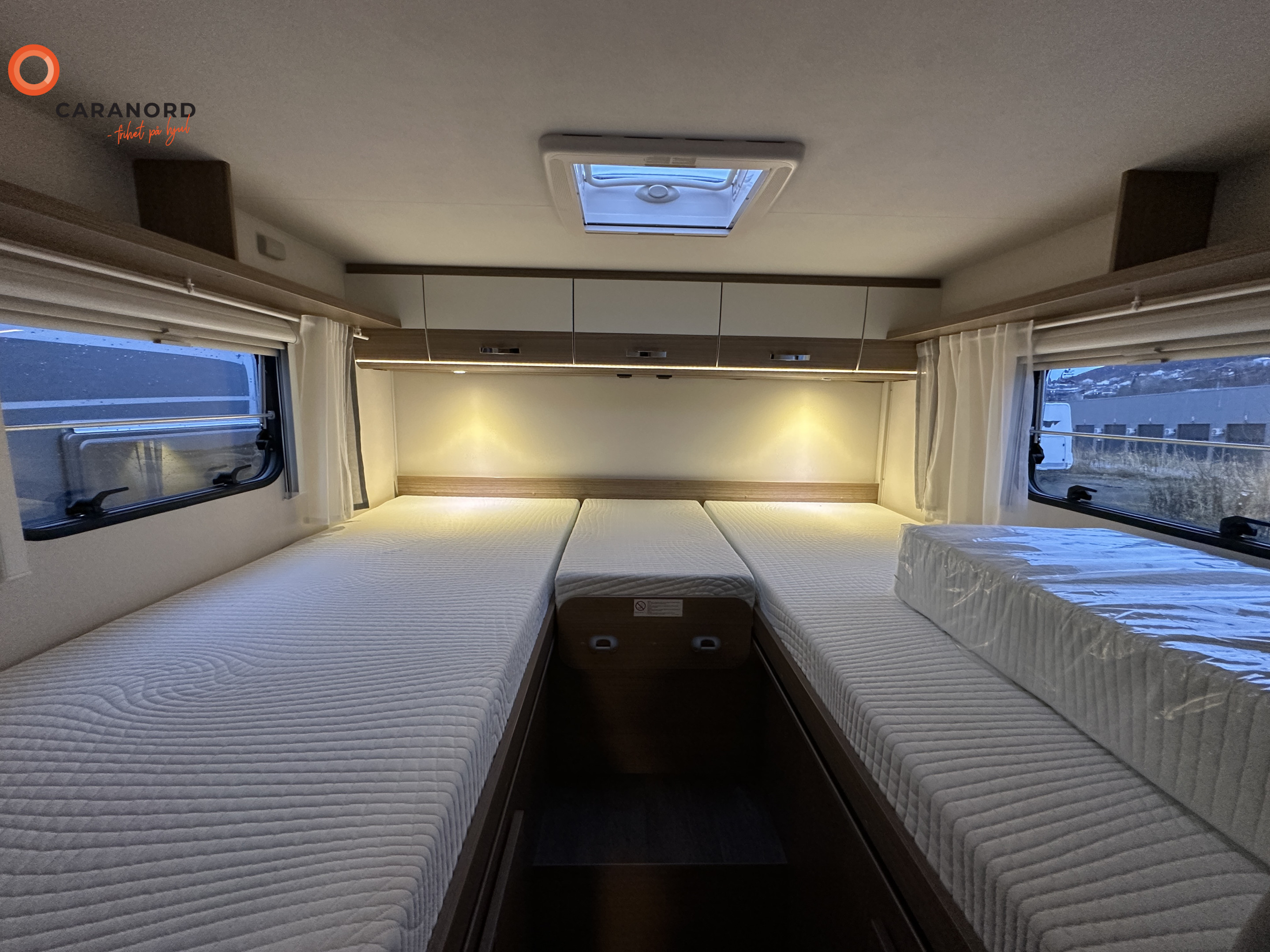 Carado T 337 - Carado