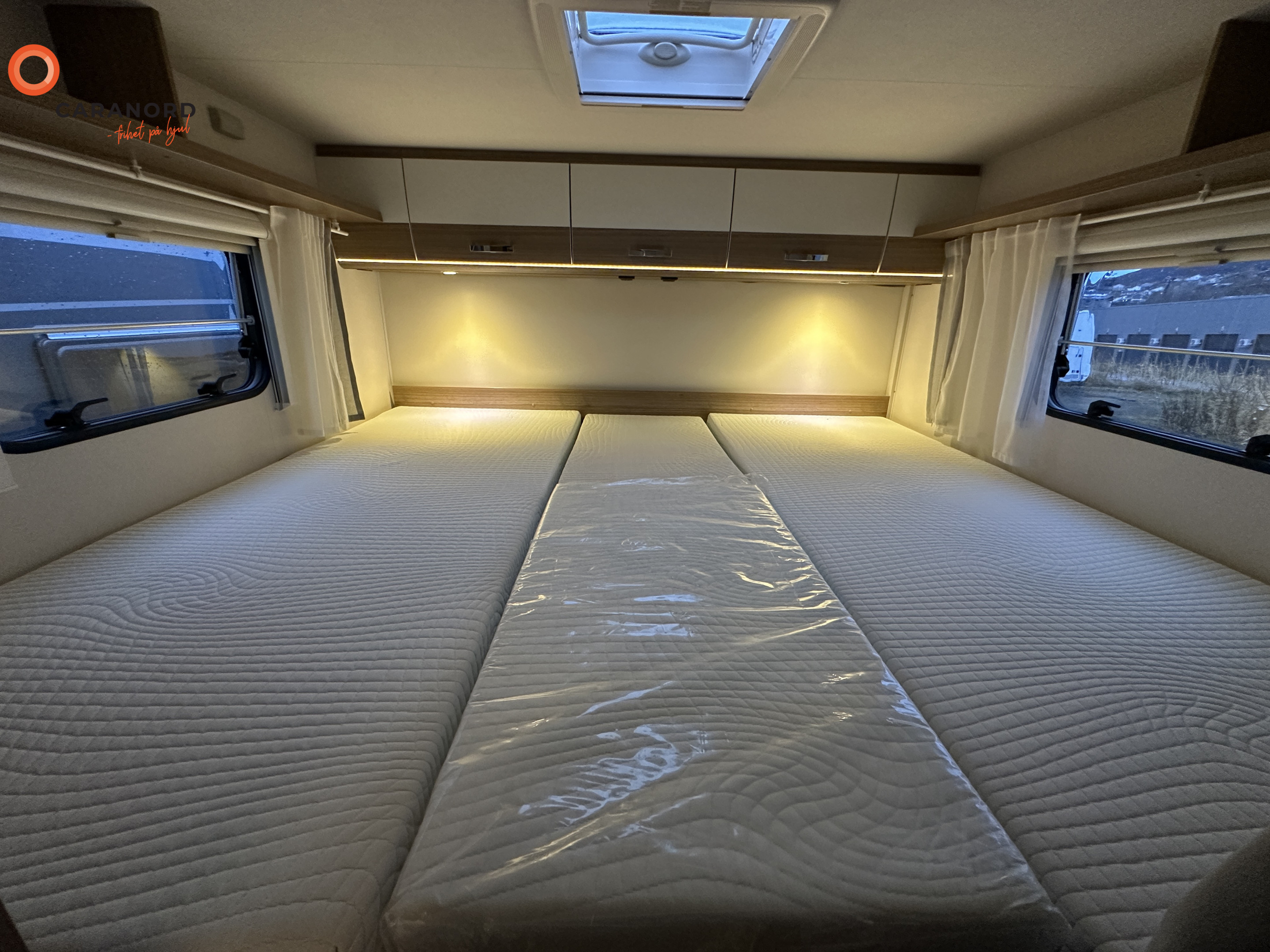 Carado T 337 - Carado