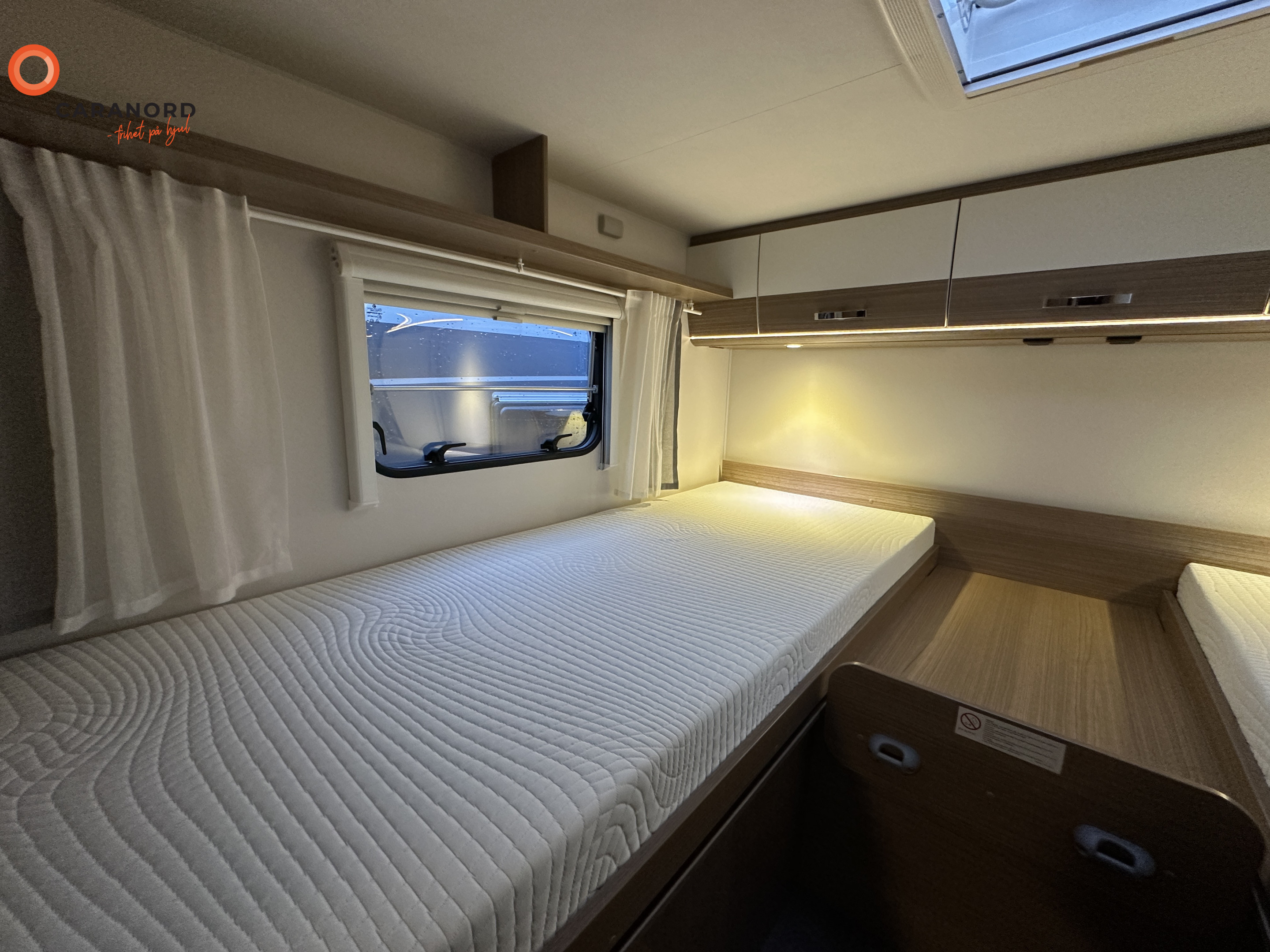 Carado T 337 - Carado