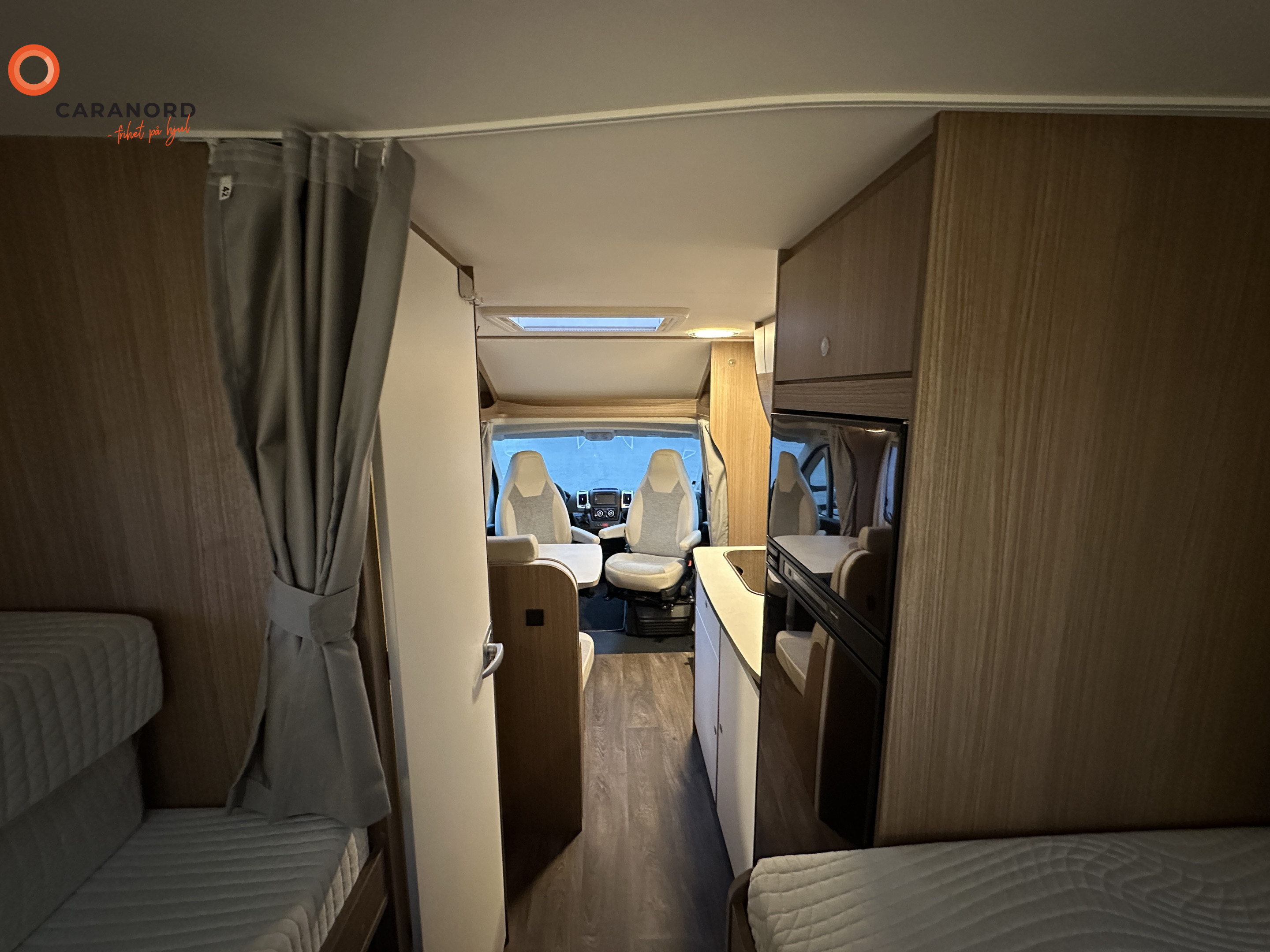 Carado T 337 - Carado