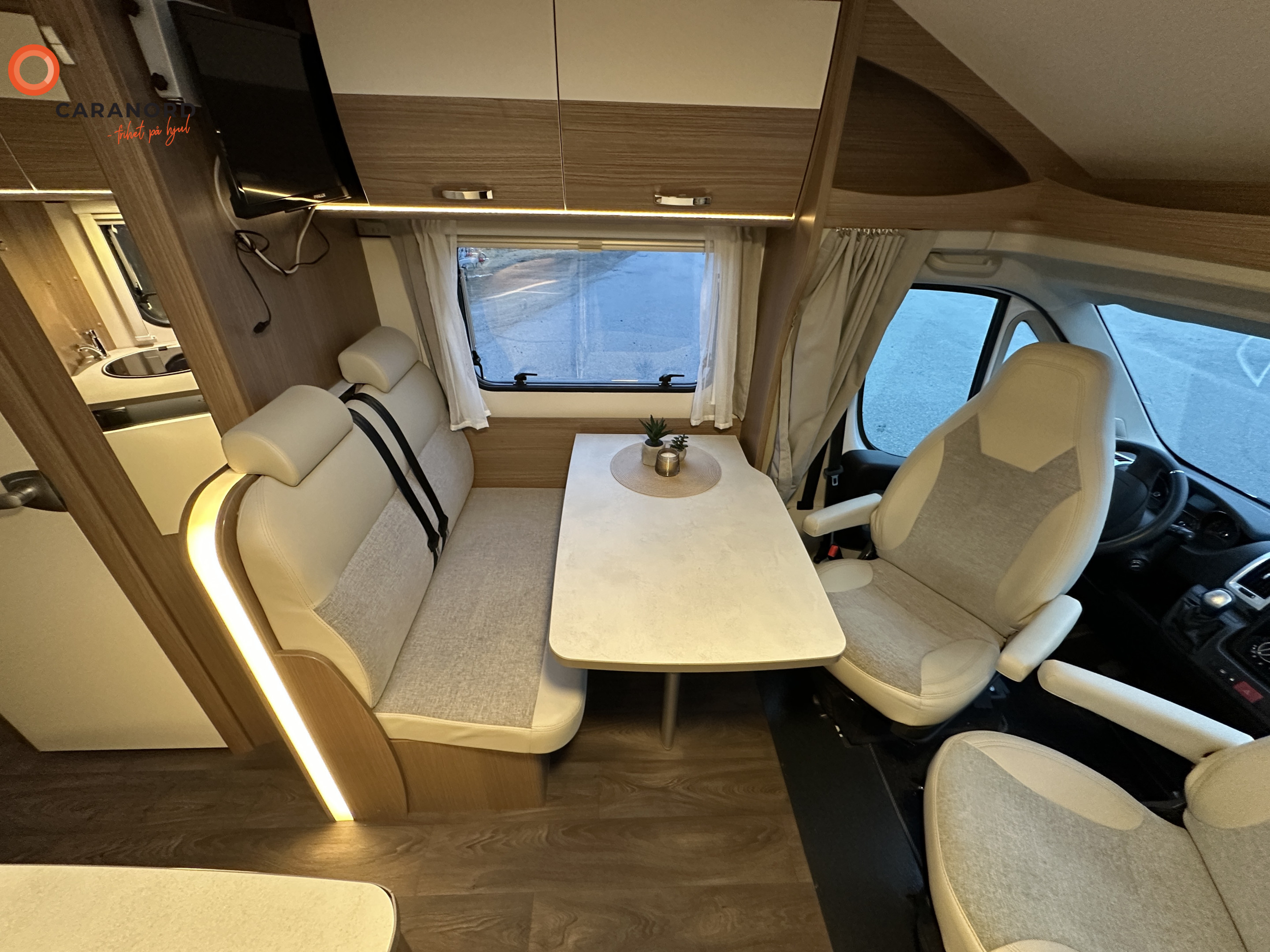 Carado T 337 - Carado